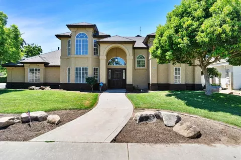 15765 W Kearney Blvd, Kerman, CA 93630 photo 2