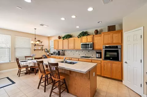 16051 W Matthew Ave, Kerman, CA 93630 photo 16