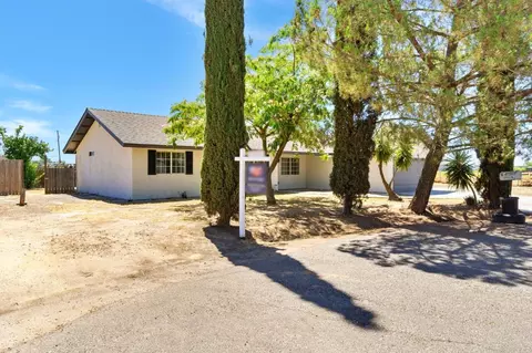 16895 Crystal Dr, Madera, CA 93638 photo 3