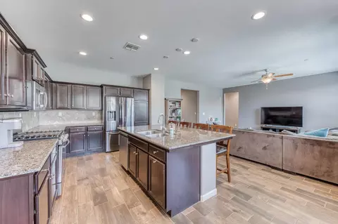 3961 Saginaw Ave, Clovis, CA 93619 photo 11
