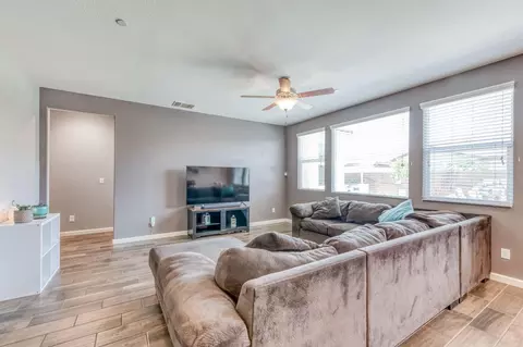 3961 Saginaw Ave, Clovis, CA 93619 photo 5