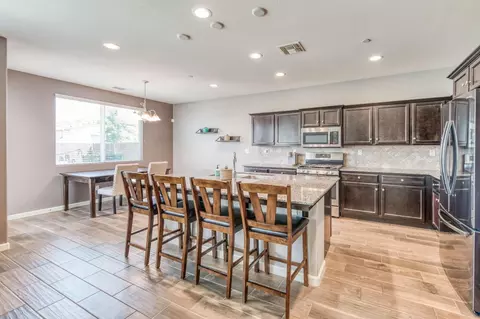 3961 Saginaw Ave, Clovis, CA 93619 photo 7