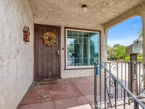 831 3rd St, Clovis, CA 93612 photo 4
