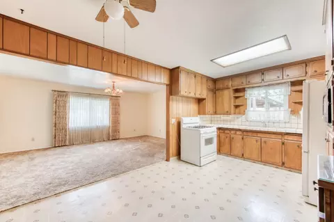 1940 14th St, Sanger, CA 93657 photo 7