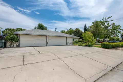1940 14th St, Sanger, CA 93657 photo 5