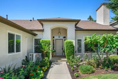 291 W Chennault Ave, Clovis, CA 93611 photo 3