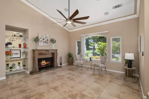 291 W Chennault Ave, Clovis, CA 93611 photo 6