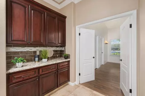 291 W Chennault Ave, Clovis, CA 93611 photo 15
