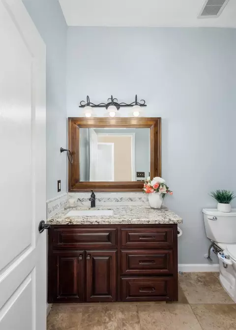 291 W Chennault Ave, Clovis, CA 93611 photo 23