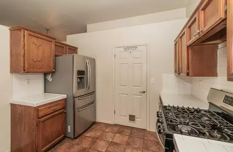 363 Janay Ct, Coalinga, CA 93210 photo 10