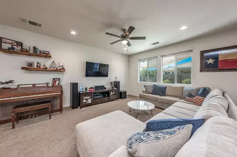 565 Ruby Dr, Lemoore, CA 93245 photo 7