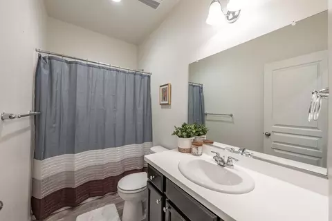 565 Ruby Dr, Lemoore, CA 93245 photo 18