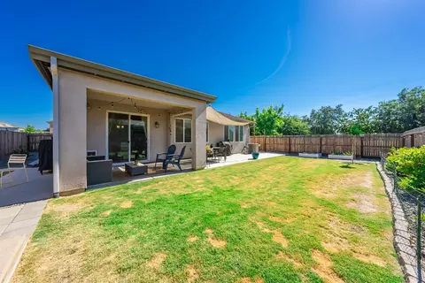 565 Ruby Dr, Lemoore, CA 93245 photo 29