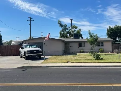 156 Santa Ana Ave, Clovis, CA 93612 photo 1