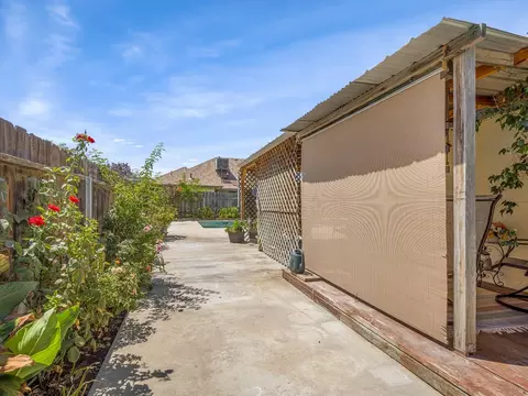 581 E Ash Ave, Hanford, CA 93230 photo 32