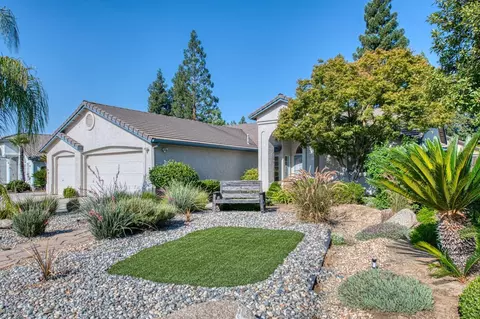 3234 Pistachio Ave, Clovis, CA 93611 photo 2