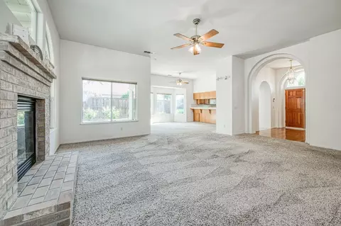 3234 Pistachio Ave, Clovis, CA 93611 photo 8
