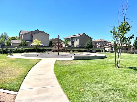 3040 Glacier Ln, Clovis, CA 93619 photo 47