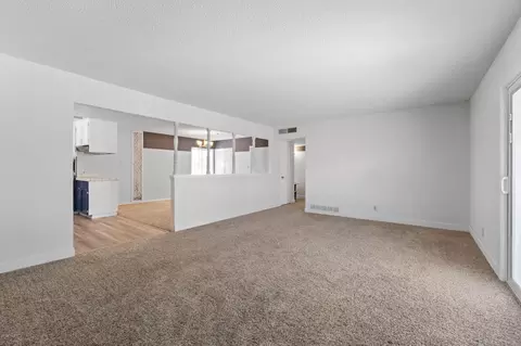 607 W San Jose Ave, Clovis, CA 93612 photo 8