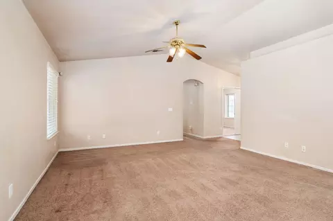 509 Deerwood Dr, Madera, CA 93637 photo 11