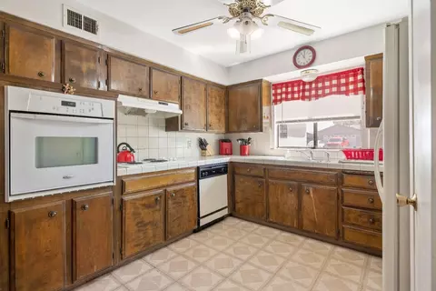 2880 Claremont Ave, Clovis, CA 93611 photo 12