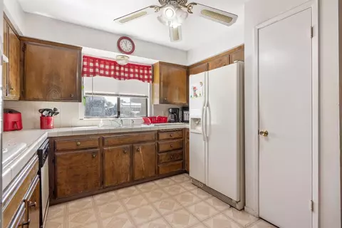 2880 Claremont Ave, Clovis, CA 93611 photo 13