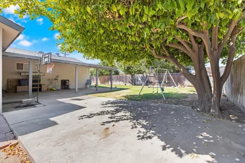 2880 Claremont Ave, Clovis, CA 93611 photo 28