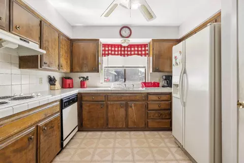 2880 Claremont Ave, Clovis, CA 93611 photo 14