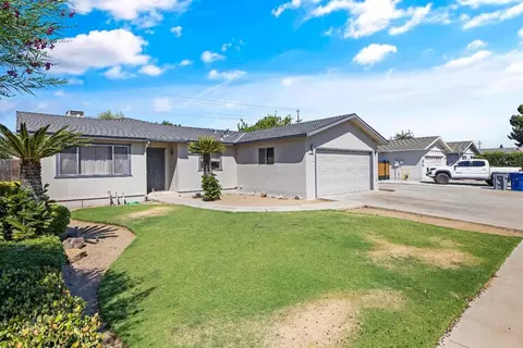 2880 Claremont Ave, Clovis, CA 93611 photo 2