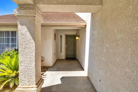 1426 Alexis Way, Madera, CA 93637 photo 6