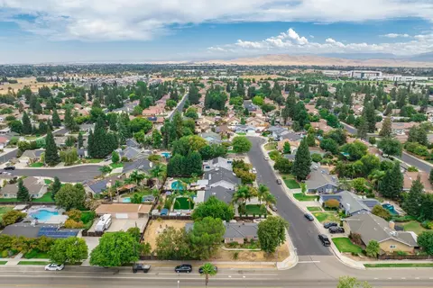 2467 Sierra Ave, Clovis, CA 93611 photo 34