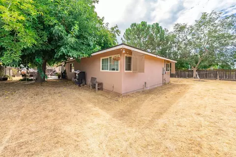 2467 Sierra Ave, Clovis, CA 93611 photo 24