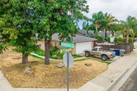 2467 Sierra Ave, Clovis, CA 93611 photo 27