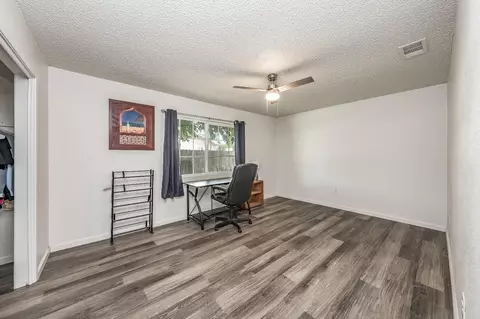 2467 Sierra Ave, Clovis, CA 93611 photo 13