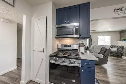 2467 Sierra Ave, Clovis, CA 93611 photo 9