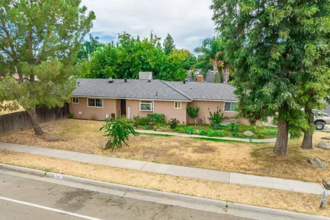 2467 Sierra Ave, Clovis, CA 93611 photo 2