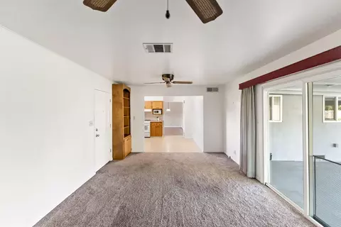 212 E Bainbridge Dr, Hanford, CA 93230 photo 10