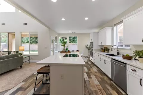 2648 Portals Ave, Clovis, CA 93611 photo 5