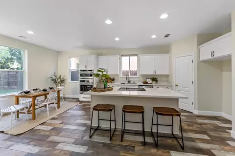 2648 Portals Ave, Clovis, CA 93611 photo 4