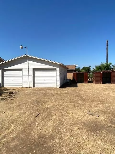 27747 Echo St, Madera, CA 93638 photo 3