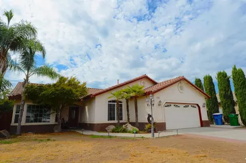 2607 Hillcrest St, Selma, CA 93662 photo 1