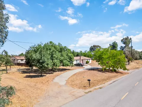 30807 James Ave, Madera, CA 93636 photo 3