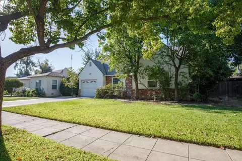 62 E Andrews Ave, Fresno, CA 93704