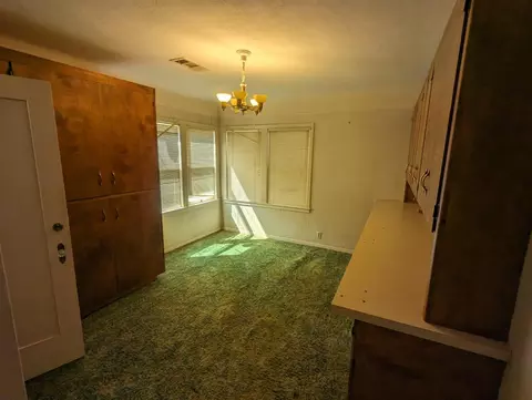 621 E 5th St, Madera, CA 93638 photo 7