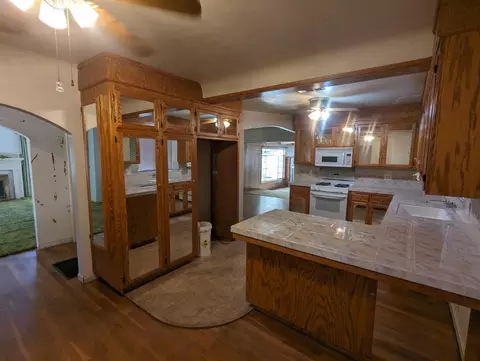 621 E 5th St, Madera, CA 93638 photo 9