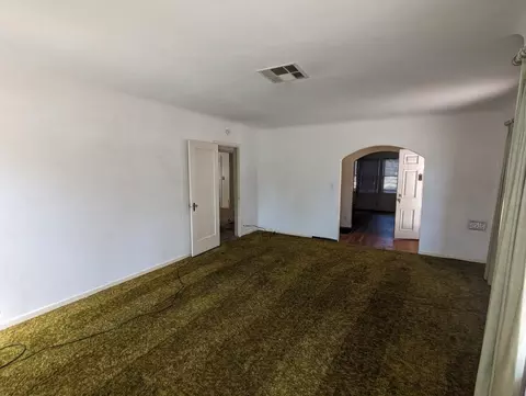 621 E 5th St, Madera, CA 93638 photo 6