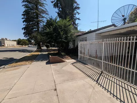 621 E 5th St, Madera, CA 93638 photo 25