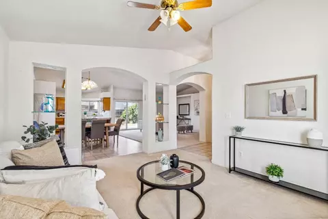 15826 W Middleton Ave, Kerman, CA 93630 photo 5