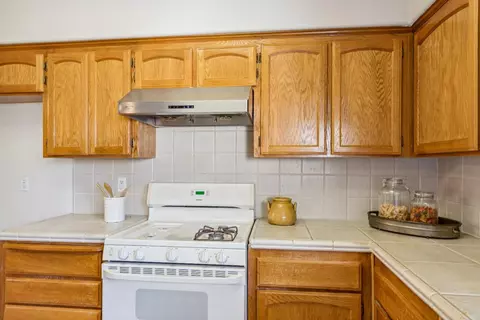 15826 W Middleton Ave, Kerman, CA 93630 photo 11
