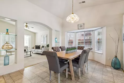 15826 W Middleton Ave, Kerman, CA 93630 photo 7